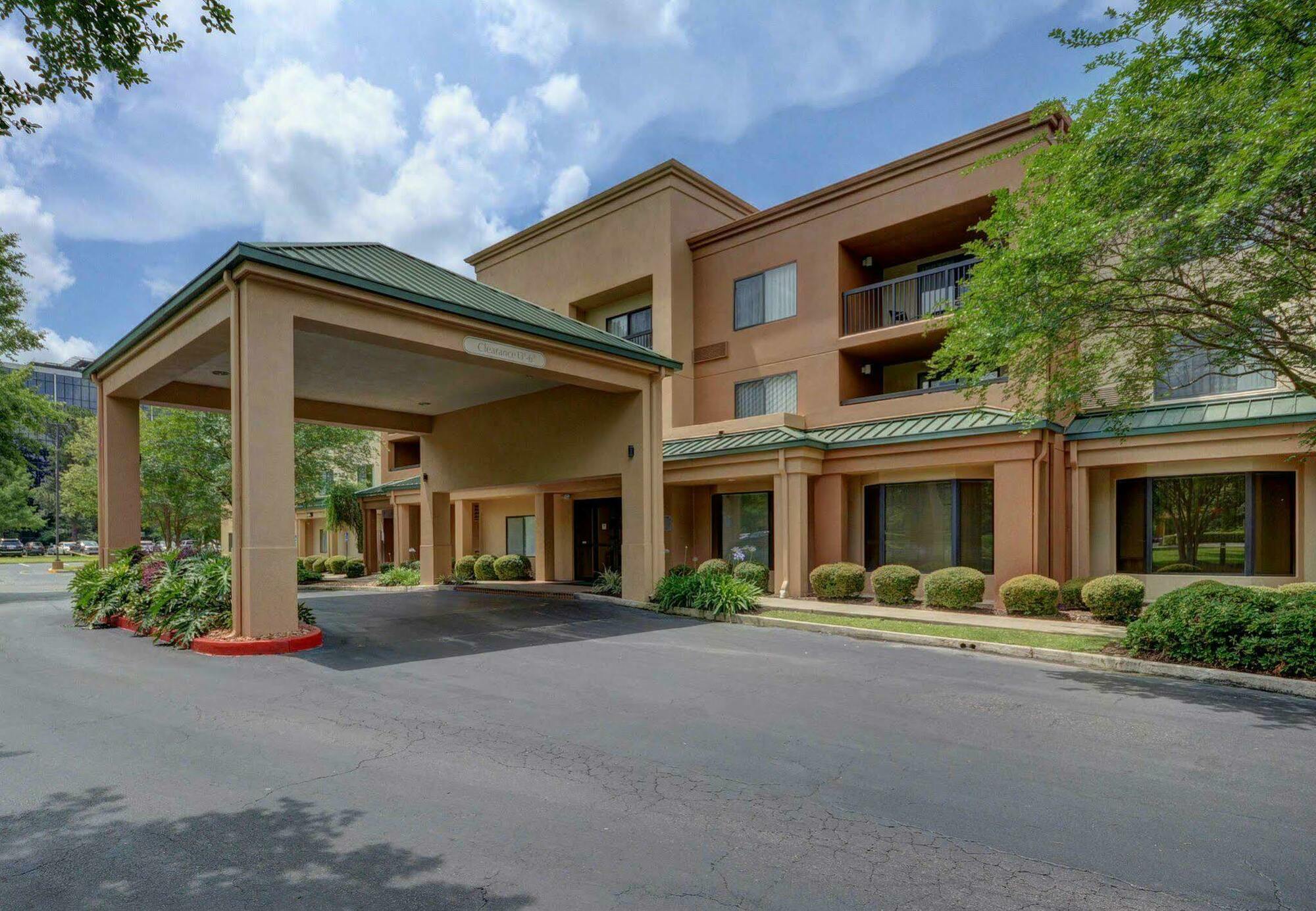Отель Courtyard Lafayette Airport Экстерьер фото
